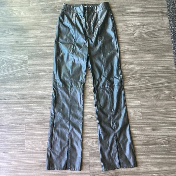 Missguided Petite Slit Front Faux Leather Pants in Black-NWOT - Picture 4 of 11